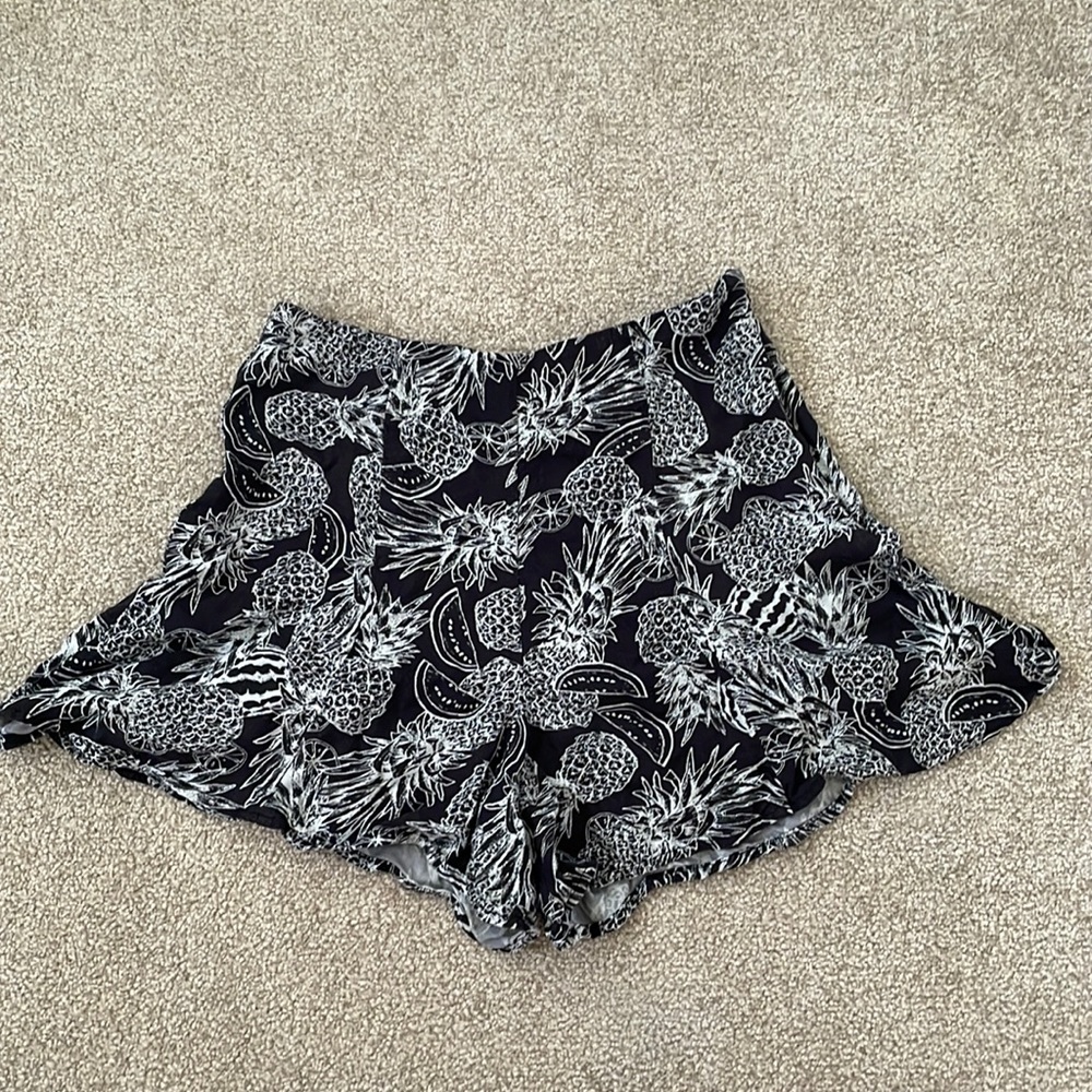 Talula aritzia dress shorts